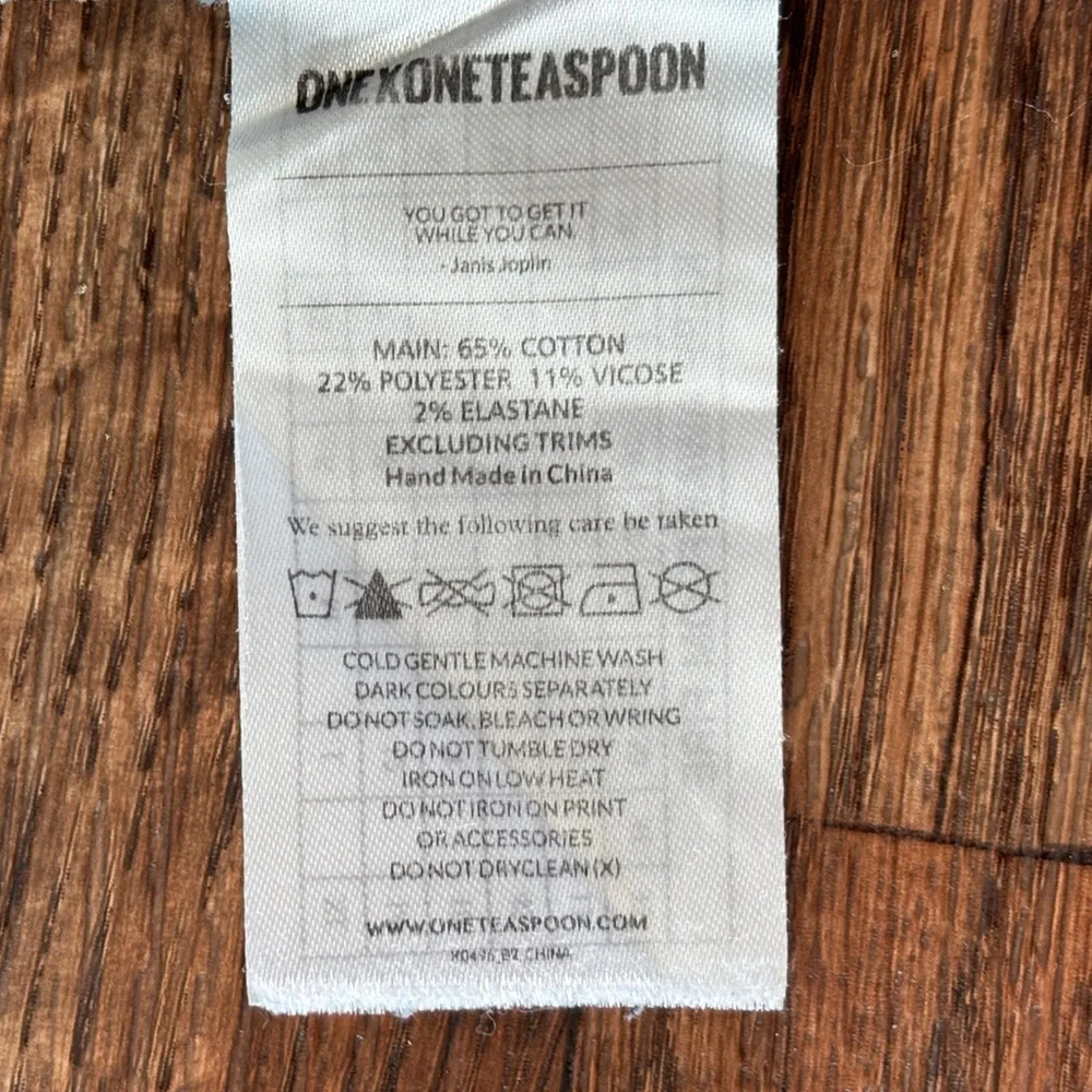 One Teaspoon Free People | Lovers
Denim Shorts 24 - Picture 9 of 12